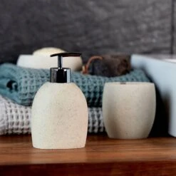 Wenko Distributeur De Savon Puro -Wenko 1000257691 210422 07391000120 MOOD DETAILS P000000001000257691 mood